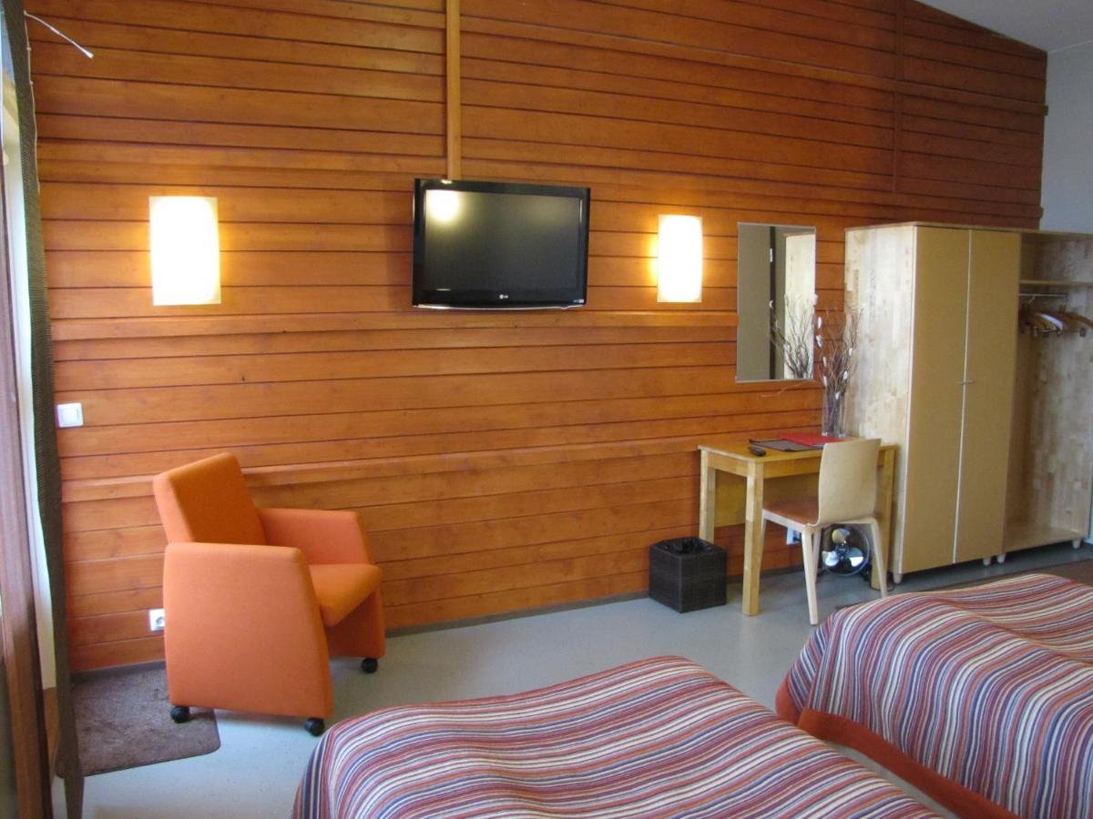 Hotel Jokiniemen Matkailu à Alapitkä Extérieur photo