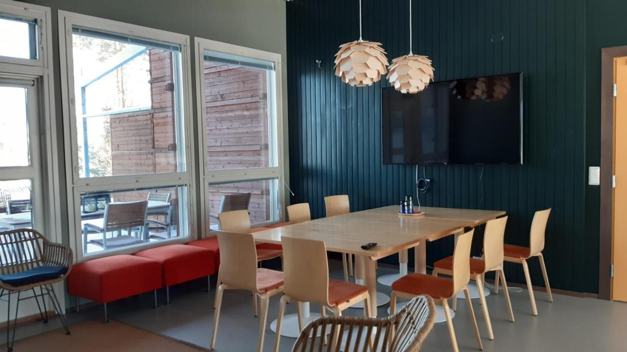Hotel Jokiniemen Matkailu à Alapitkä Extérieur photo