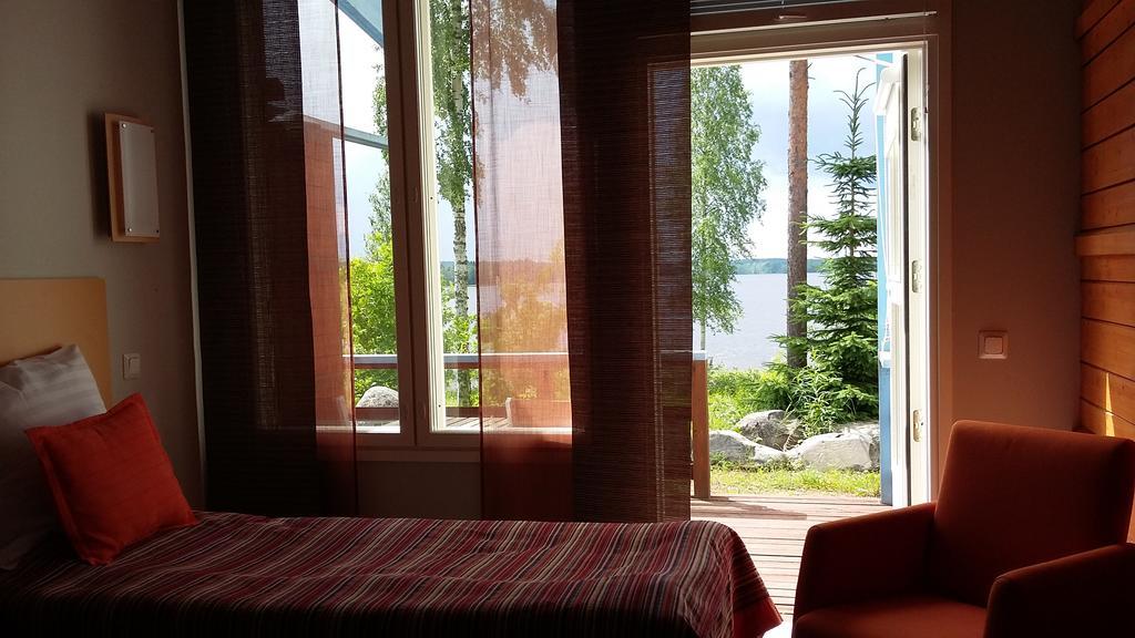 Hotel Jokiniemen Matkailu à Alapitkä Extérieur photo