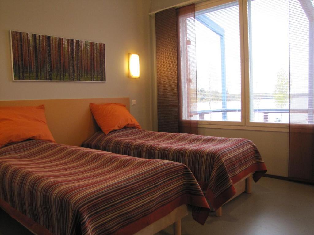 Hotel Jokiniemen Matkailu à Alapitkä Extérieur photo